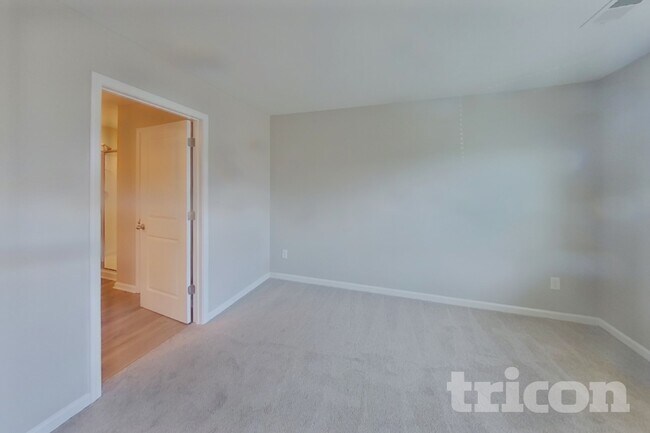 Foto del edificio - 1059 Summerlin Trl