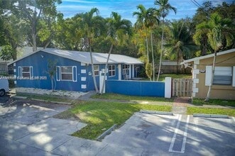 Building Photo - 1814 SW 22nd St