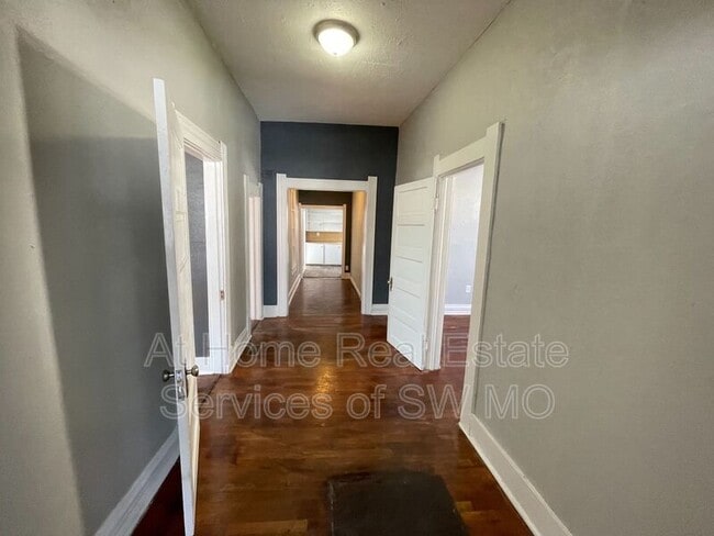 Foto del edificio - 1015 N Sherman Ave
