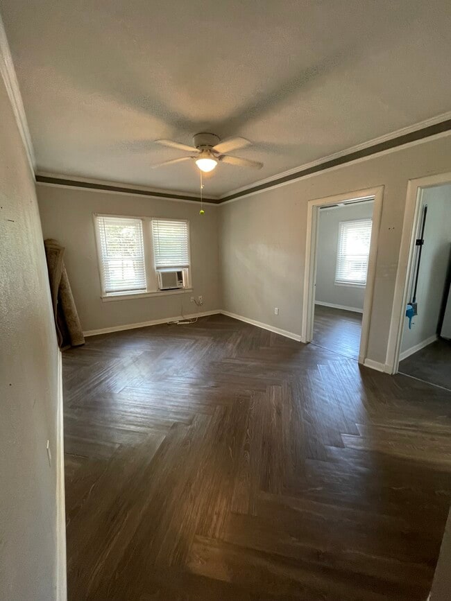 Foto del edificio - 411 W Taft St