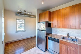 Building Photo - 1509 Holman St