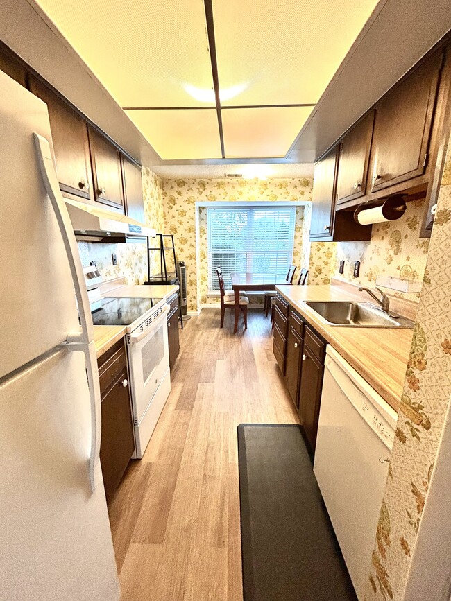 Building Photo - 3888 Chancery Ln