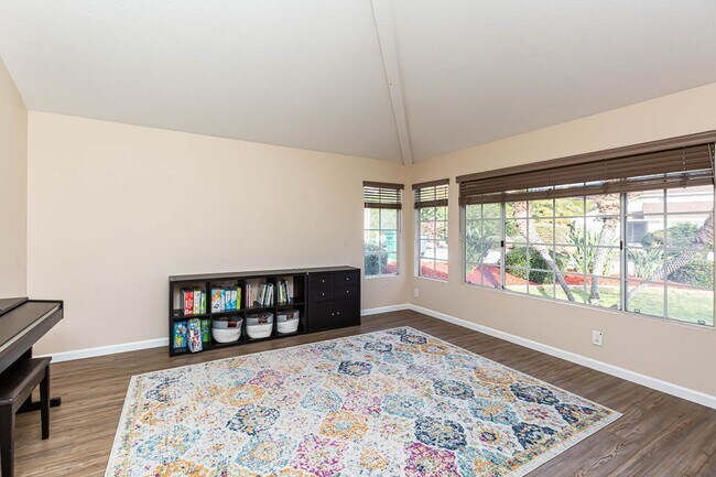 Building Photo - *** SIMPLY STUNNING SOUTH CARLSBAD HOME, S...