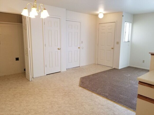Foto del edificio - Duplex For Rent in Gardnerville Ranchos