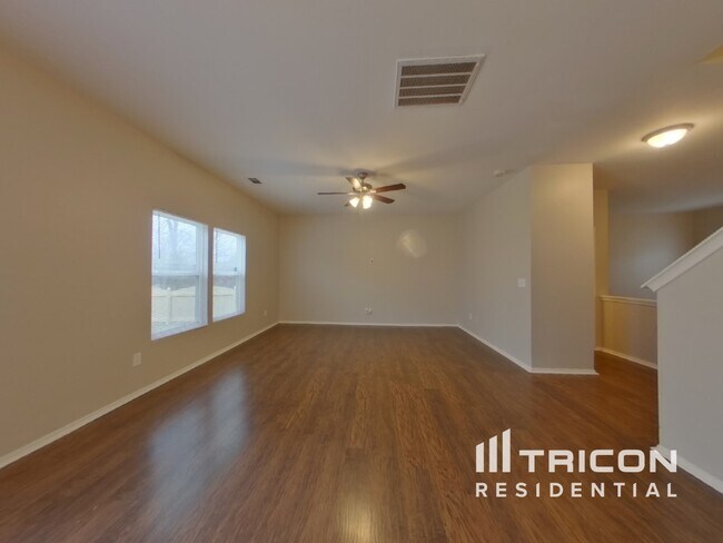 Building Photo - 6446 Ridgeview Commons Drive Charlotte NC