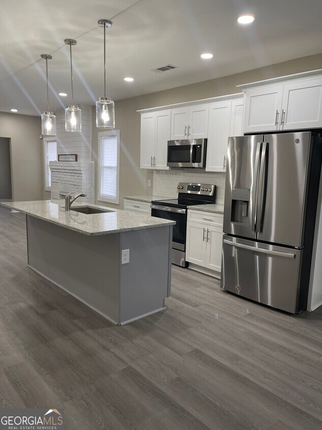 Foto principal - 850 Metropolitan Pkwy SW