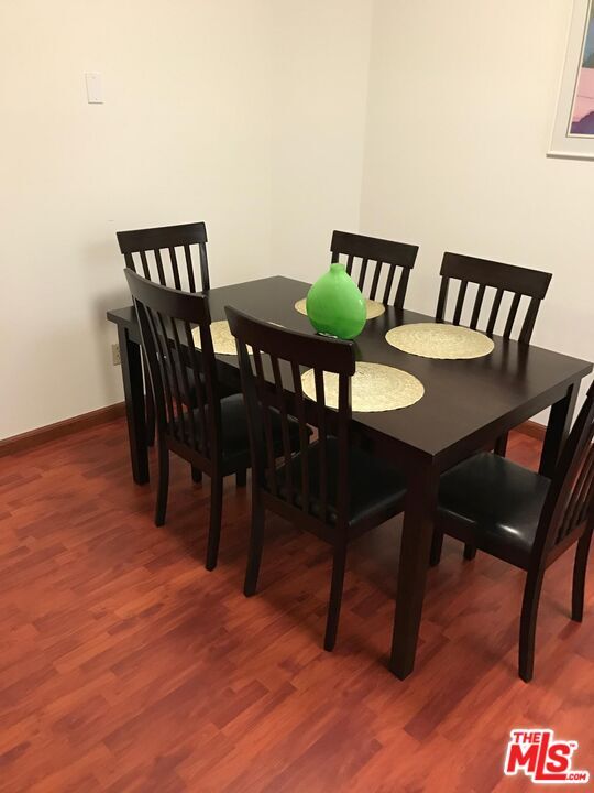 Foto del edificio - 1607 Glendon Ave