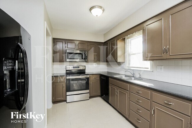 Foto del edificio - 7310 Flint Dr