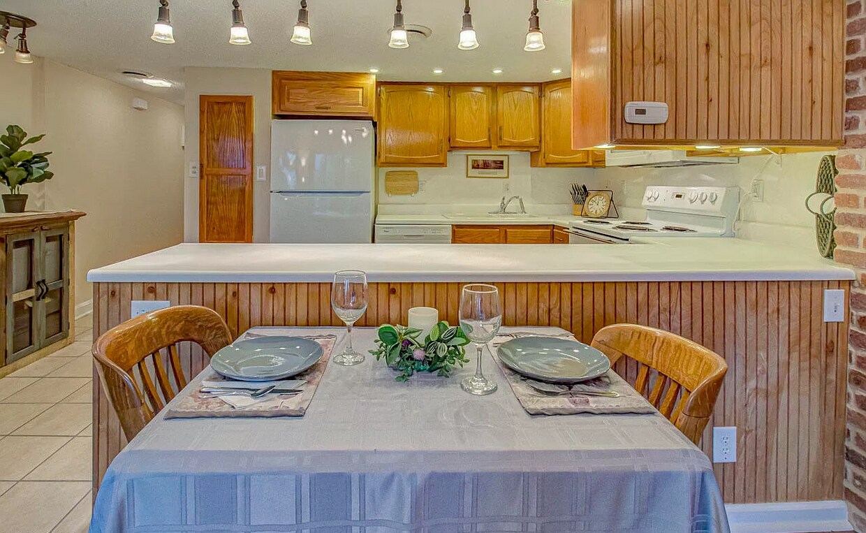 Foto principal - 1081 Cove Rd