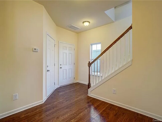 Building Photo - 7034 Adare Mews Rd