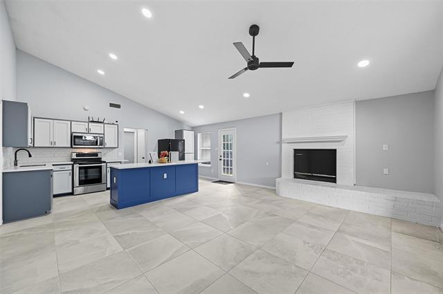 Foto del edificio - 2507 Silver Meadow Ln