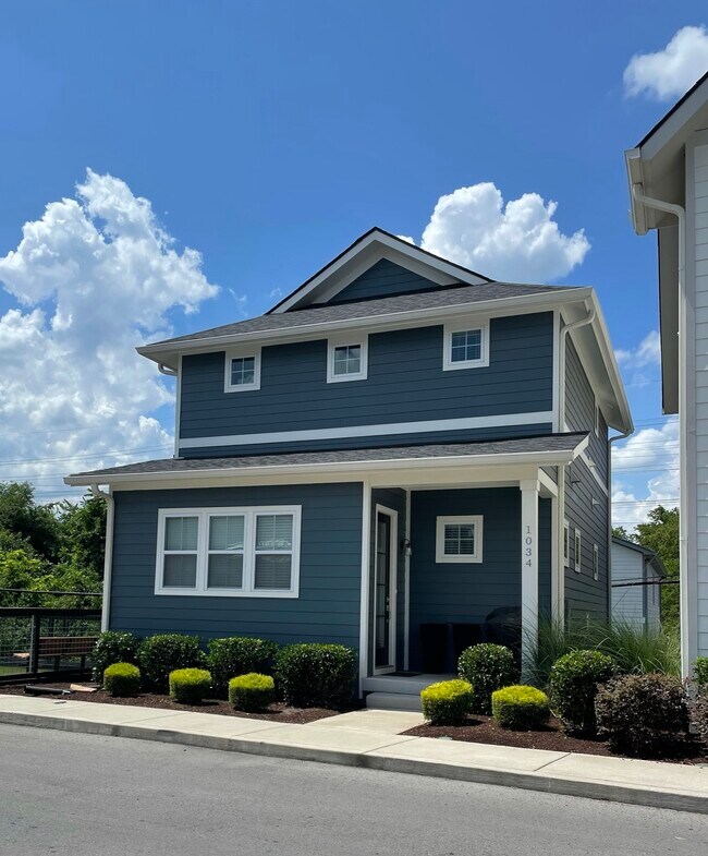 Foto del edificio - 1034 Treaty Oaks Dr