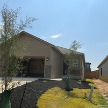 Building Photo - 596 Jennifer Wy