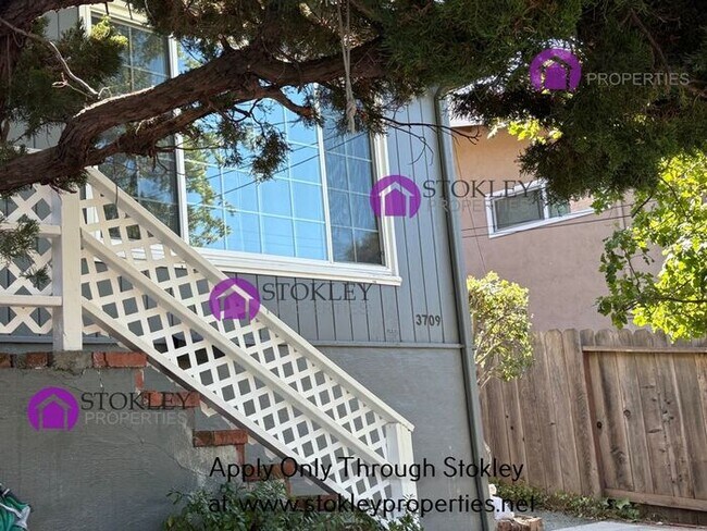 Foto del edificio - 3709 Sundale Rd