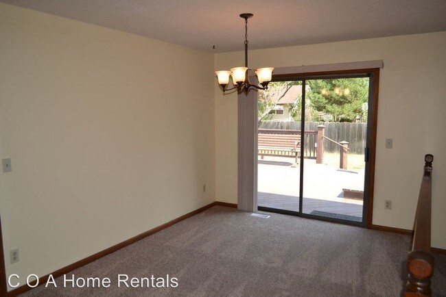 Building Photo - 1442 N Stoney Point St