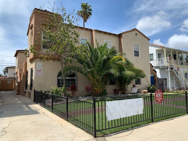 Foto del edificio - 1539 S Orange Grove Ave