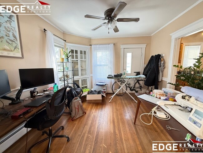 Foto del edificio - 14 Lyons Ct