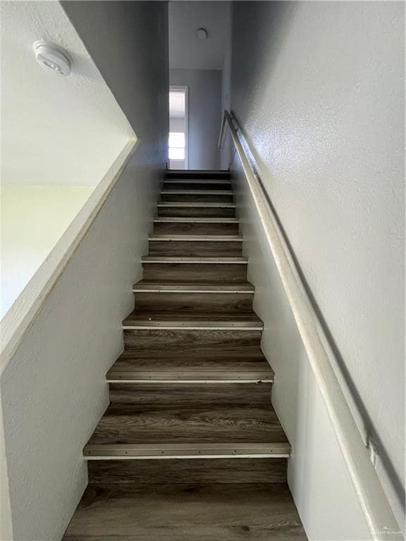 Building Photo - 8 E Sugarcane Dr