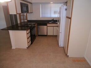 Building Photo - 1706 W Park Wood Ln