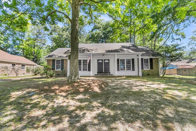 Building Photo - Move-In Ready Home in a Prime Summerville ...
