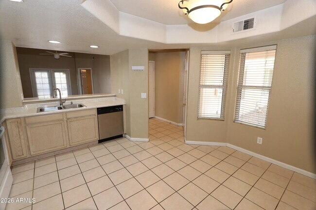 Foto del edificio - 1099 W Flint St