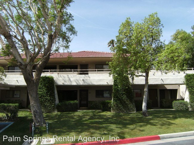 Foto del edificio - 675 N Los Felices Cir W