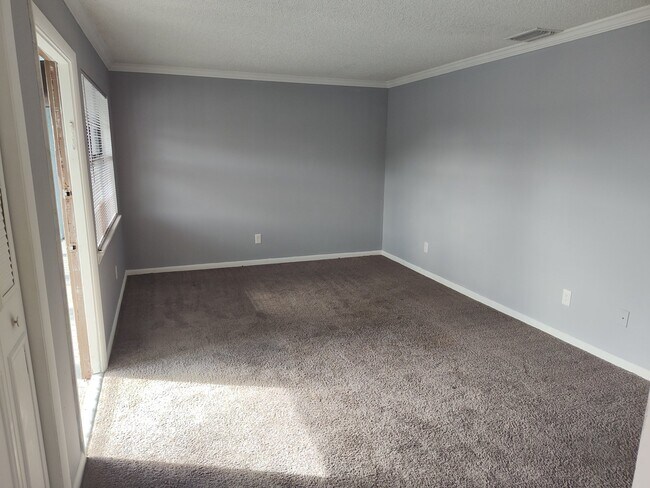 Foto del edificio - 3215 Baird Ave