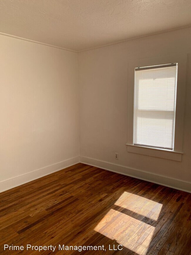Building Photo - 1 br, 1 bath House - 507 Gidding Apt B.