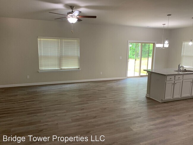 Building Photo - 4 br, 2.5 bath House - 7319 Neal Road