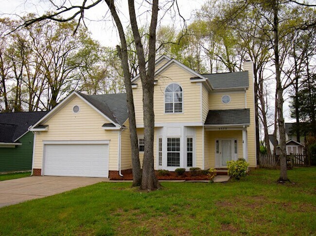 Foto del edificio - Desirable Home in Charlotte!