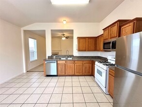 Building Photo - 14611 Becurtesy Ct