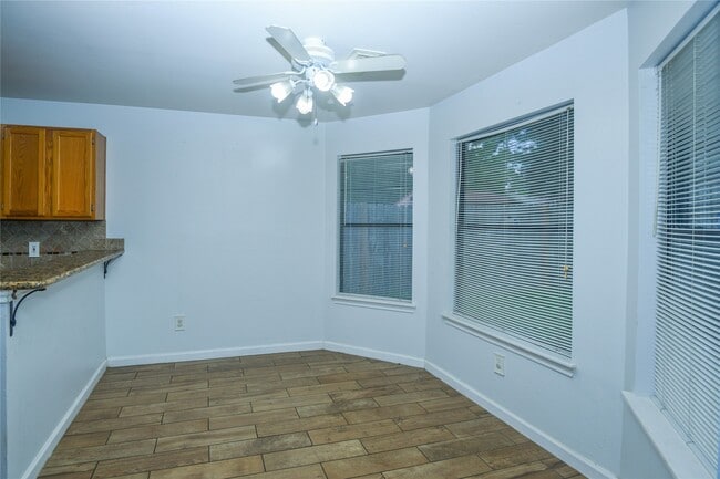 Foto del edificio - 17902 Autumn Hills Dr