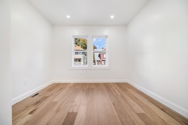 Foto del edificio - 9 Knollin St