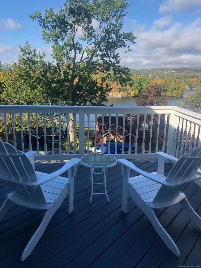 Foto del edificio - 47 S Lake Shore Dr