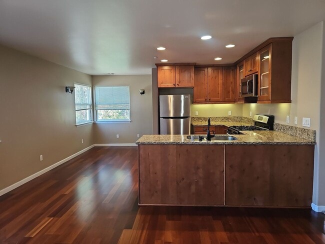 Building Photo - 405 Foothill Blvd