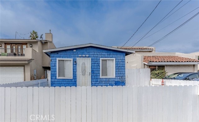 Building Photo - 923 Alabama St