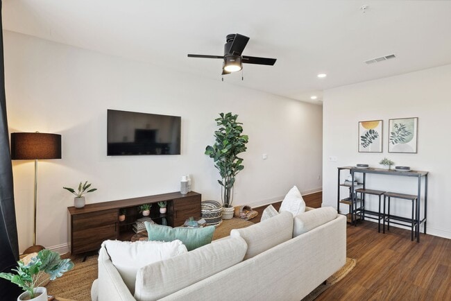 Interior Photo - Metronome Mid City