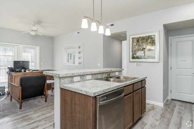 Interior Photo - Allston Pointe