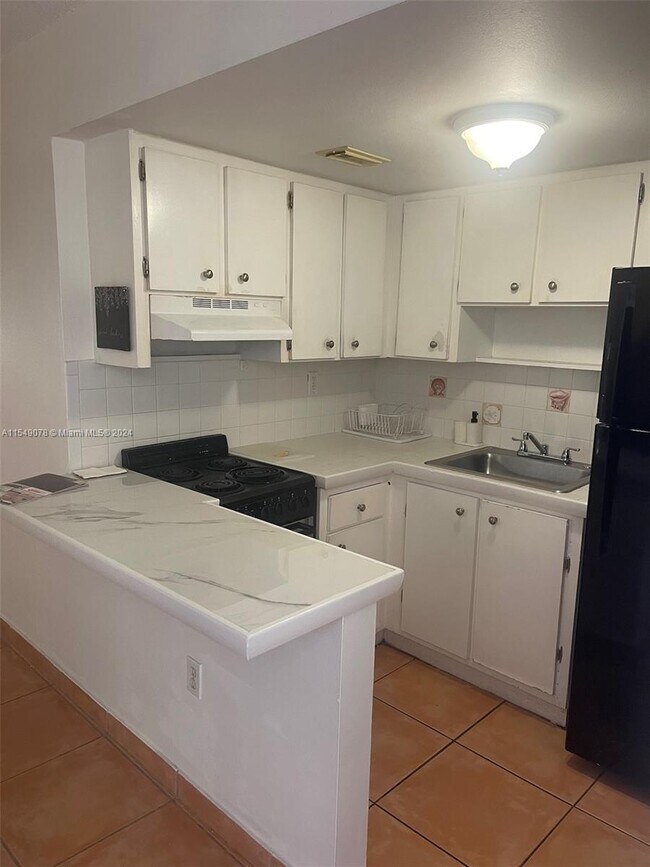 Foto del edificio - 753 Michigan Ave