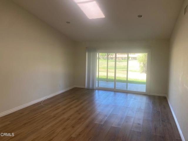 Foto del edificio - 17135 Village 17