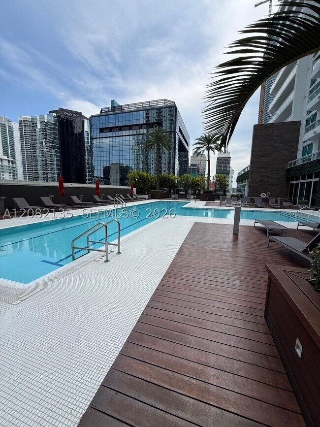 Building Photo - 1080 Brickell Ave