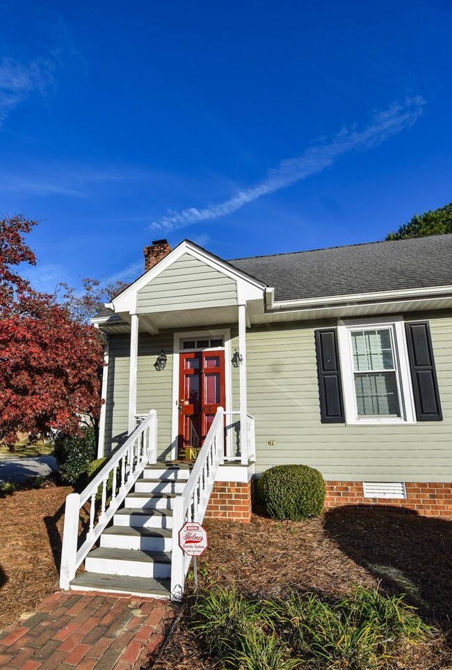 Building Photo - Coming Soon! 2 Bedroom 2 Bathroom - No Pets