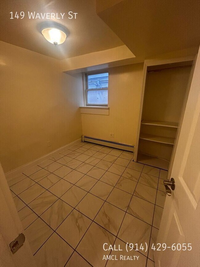 Foto del edificio - 149 Waverly St