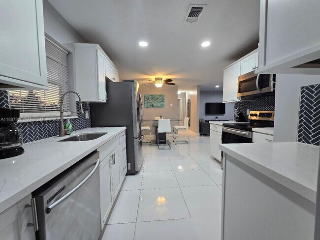 Foto del edificio - 1604 SW 7th St