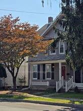 Building Photo - 616 W Louther St