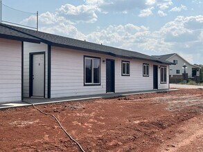 Building Photo - 195 Lyon Gate Dr