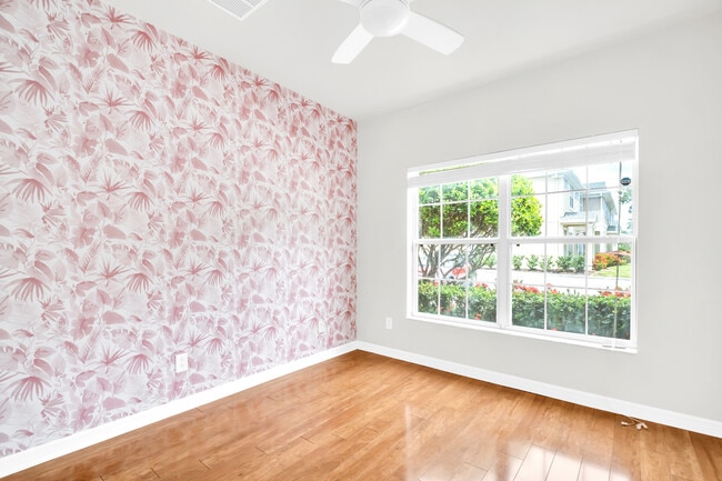Building Photo - 1749 Sedgefield Ct