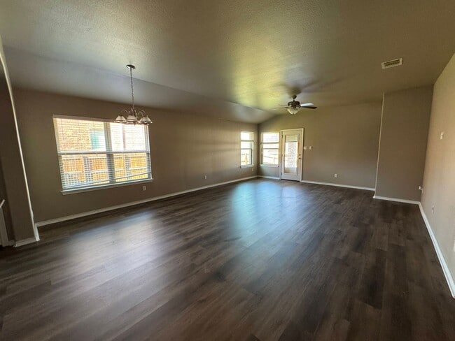 Building Photo - 2507 Inspiration Dr