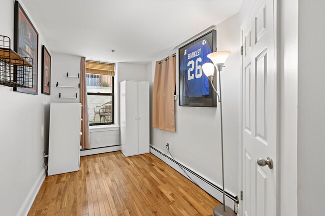 Building Photo - 1115 Willow Ave