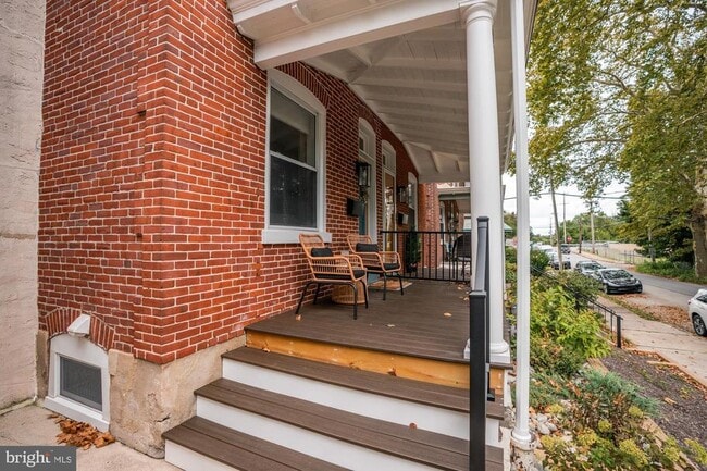 Building Photo - 417 Vanderslice St